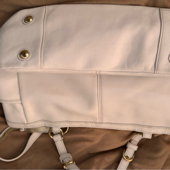 Off white leather handbag authentic coach - Picture 4 of 4